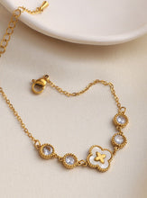 Divine Clover Bracelet